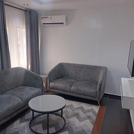 Hotel 35 Embassy لاغوس المظهر الخارجي الصورة