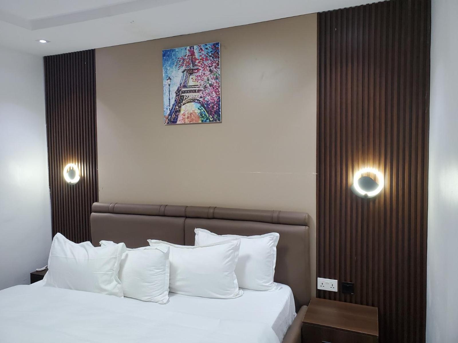 Hotel 35 Embassy لاغوس المظهر الخارجي الصورة