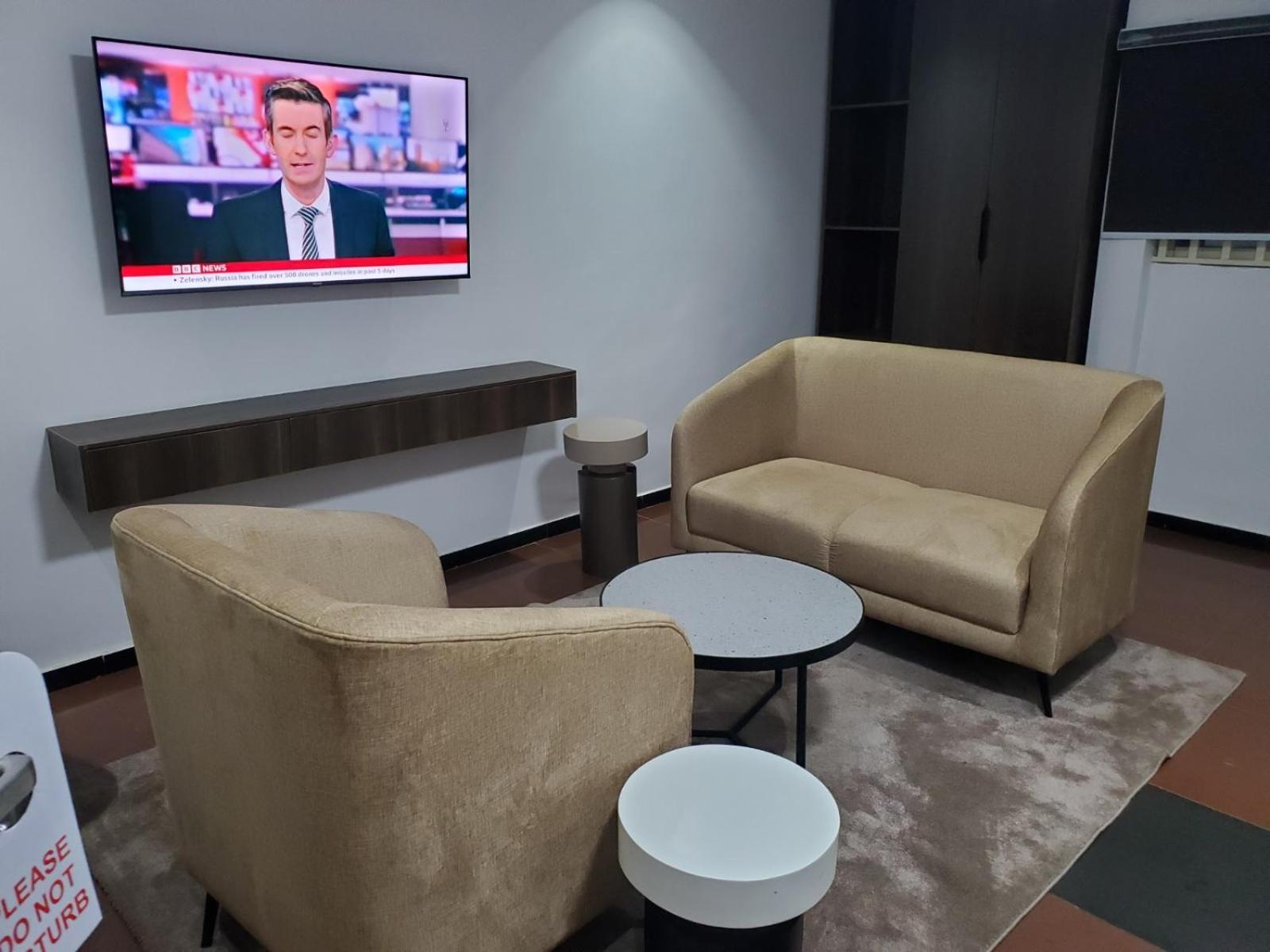 Hotel 35 Embassy لاغوس المظهر الخارجي الصورة